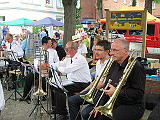Musikzug der freiwilligen Feuerwehr beim Stadtfest