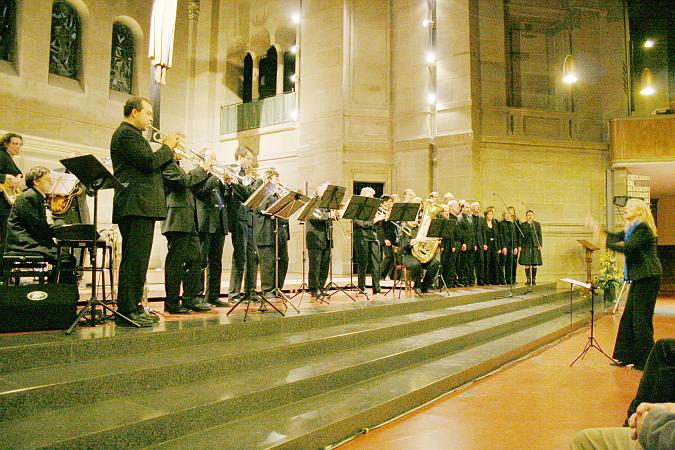 BiHuN meets GospelGroove and Band